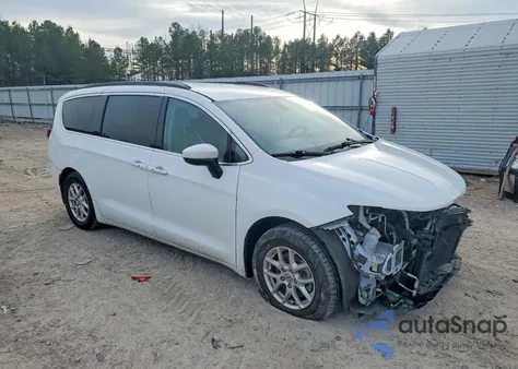 2021 Chrysler Voyager Lxi z USA, uszkodzony, nr VIN 2C4RC1DGXMR551754